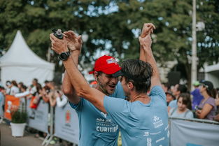 开云体育登入-“全力奔跑！武汉马拉松激烈角逐中”