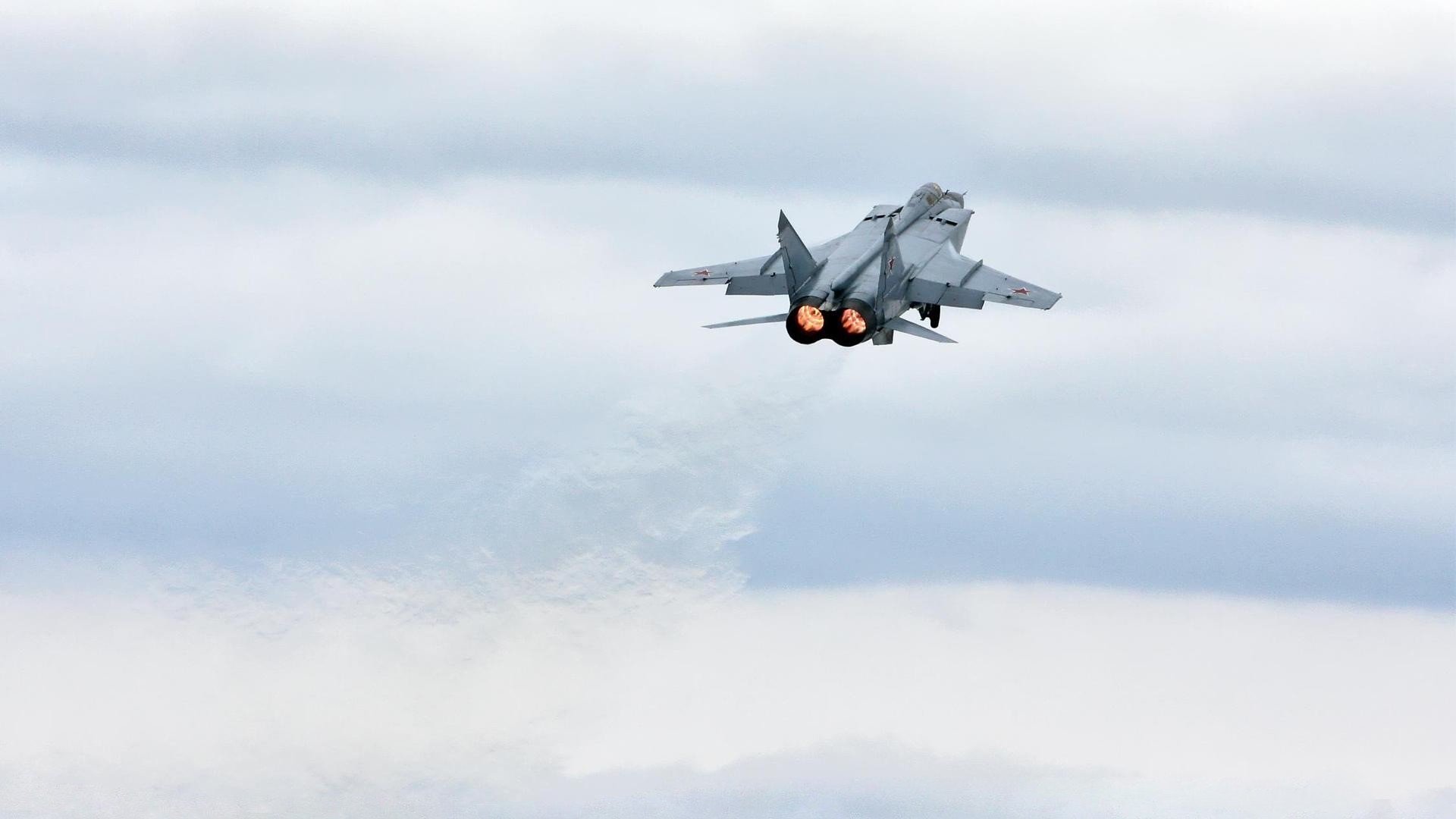 超级联赛赛制改革，16 支队统一一组赛制首次执行，超级联赛俱乐部