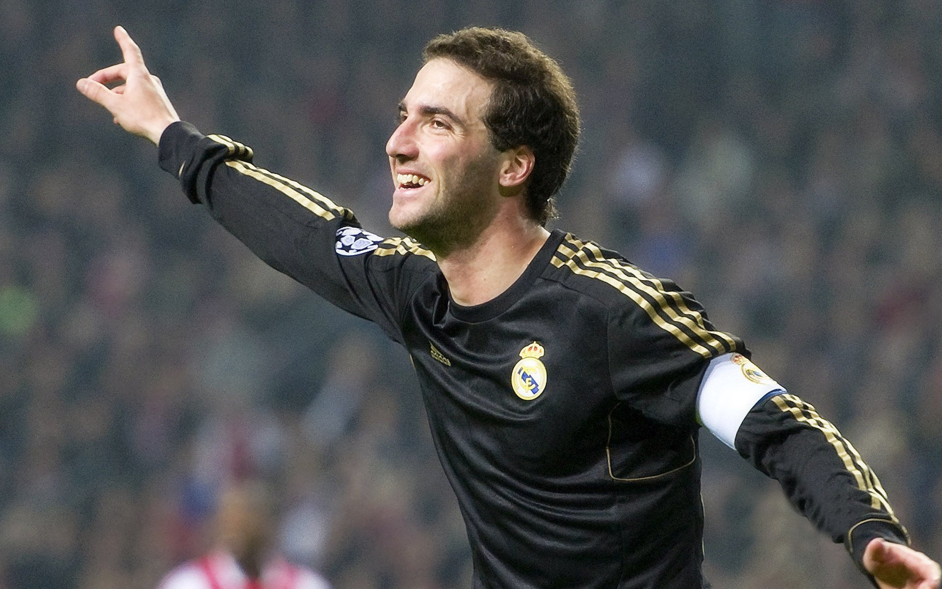 《FIFA》“足球梦想”盛典,虚拟足球引领新纪元!