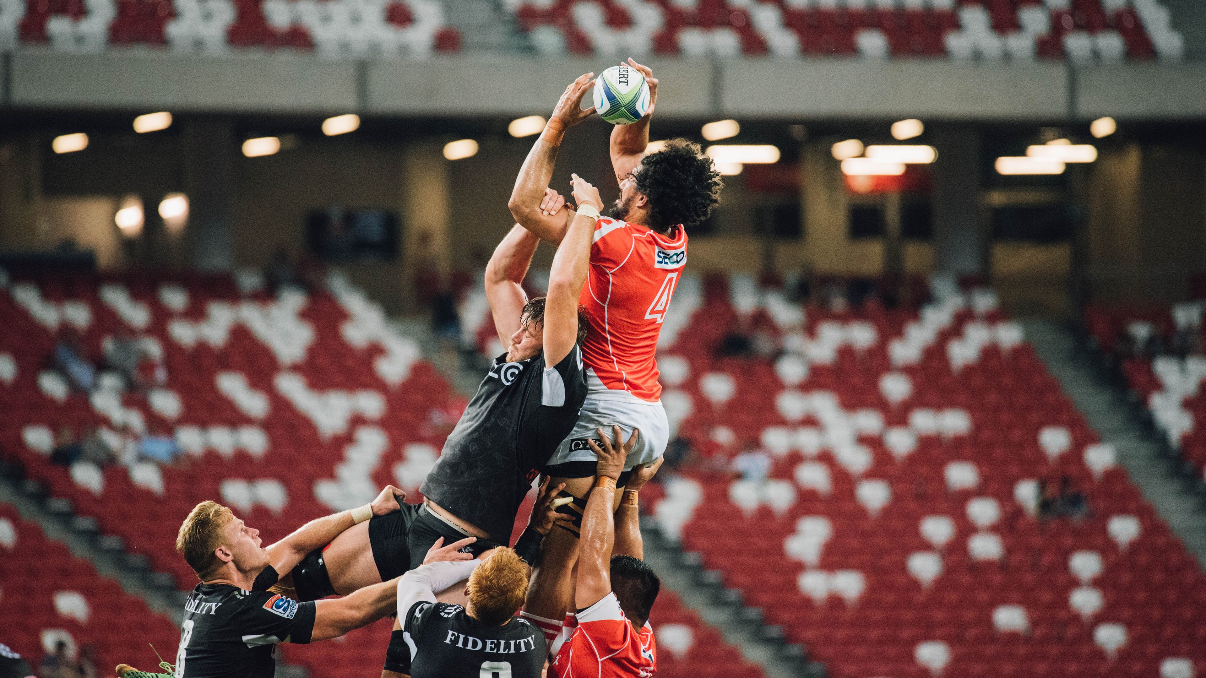 乒乓球界的“超级对决”，樊振东与孙颖莎的“王者之战”引爆赛场